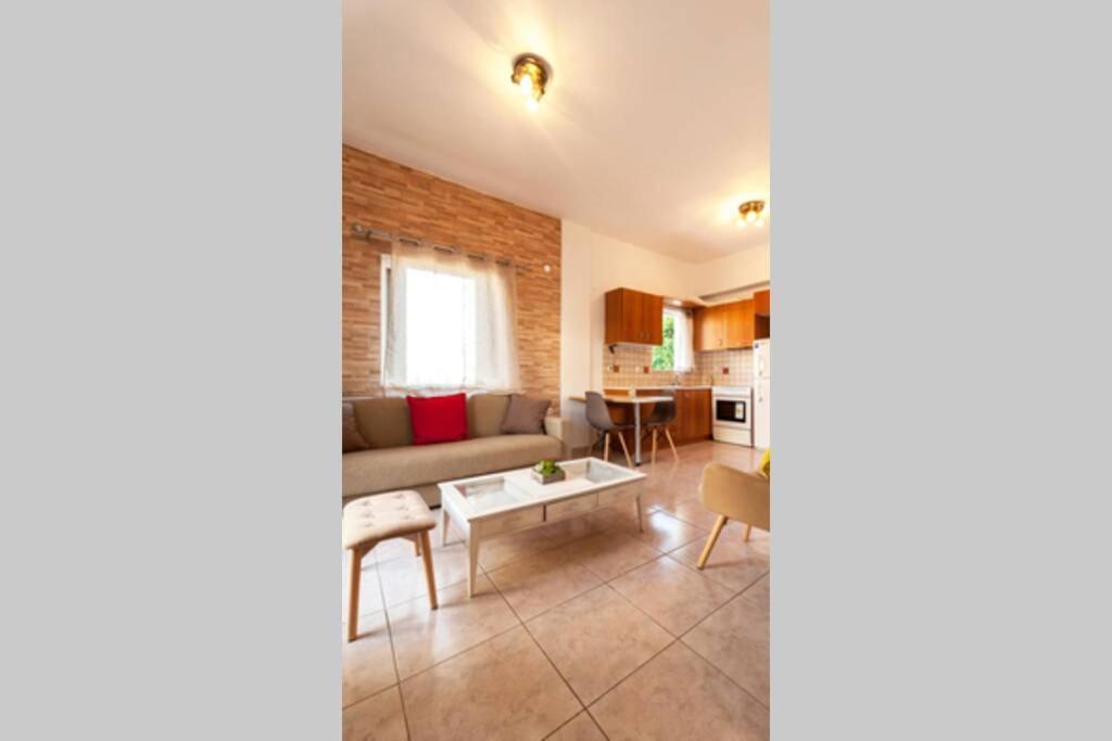Jenny'S Flat Near The Sea Διαμέρισμα Γαλατάς Εξωτερικό φωτογραφία